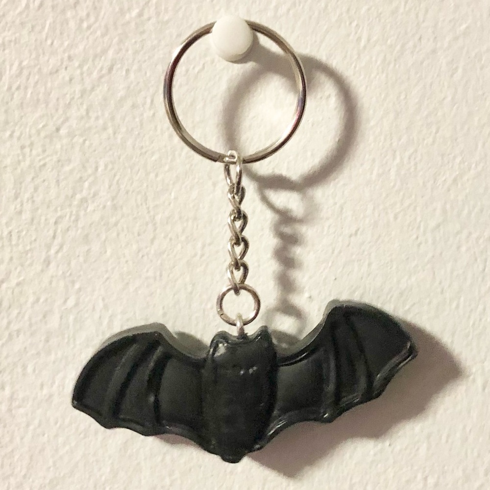 🧡 Handmade Black Bat Keychain